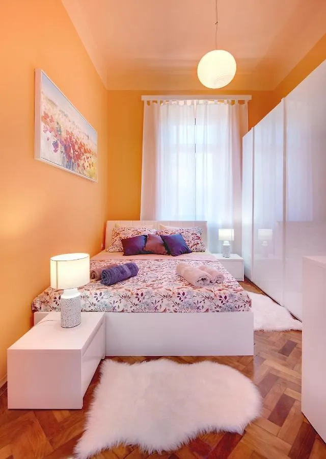 Apartment Apartman Aleksandra Pula