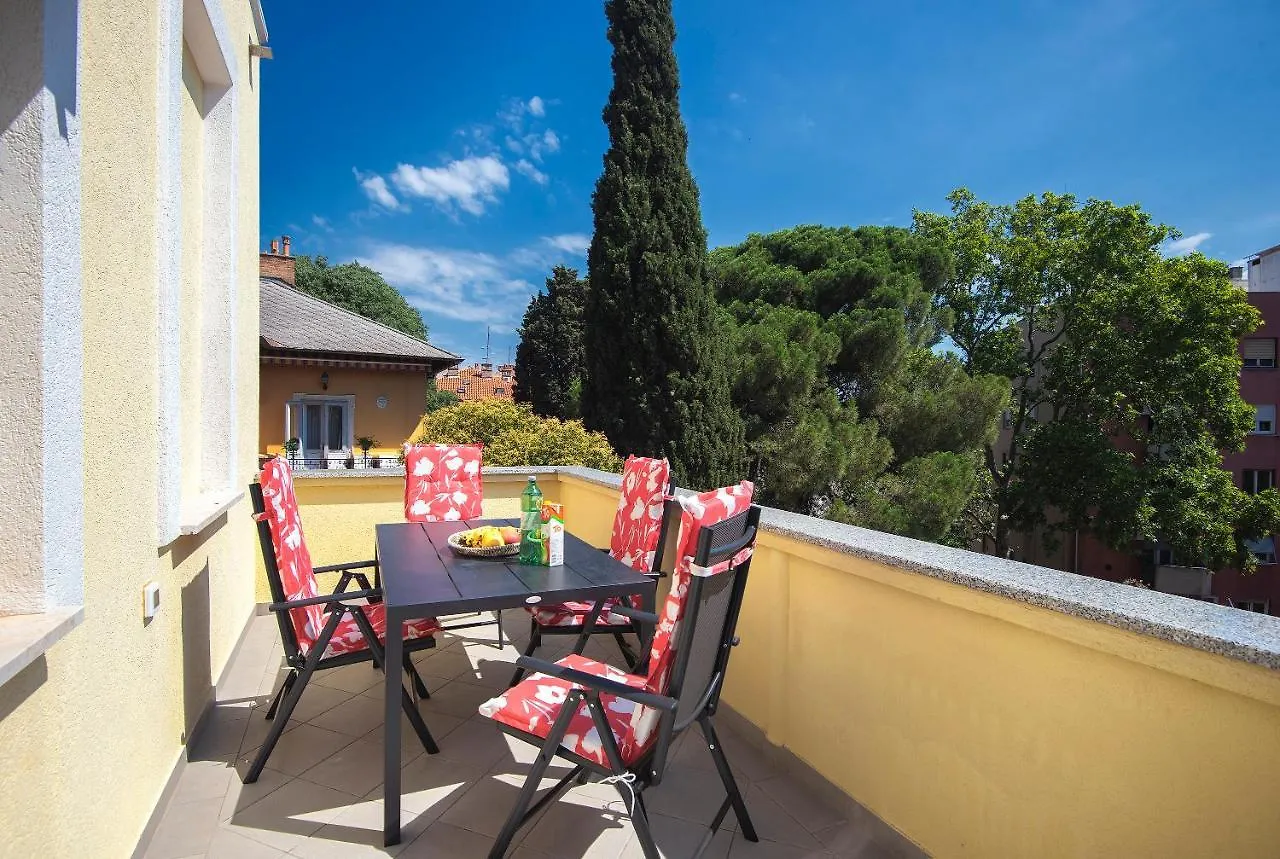 Apartment Apartman Aleksandra Pula