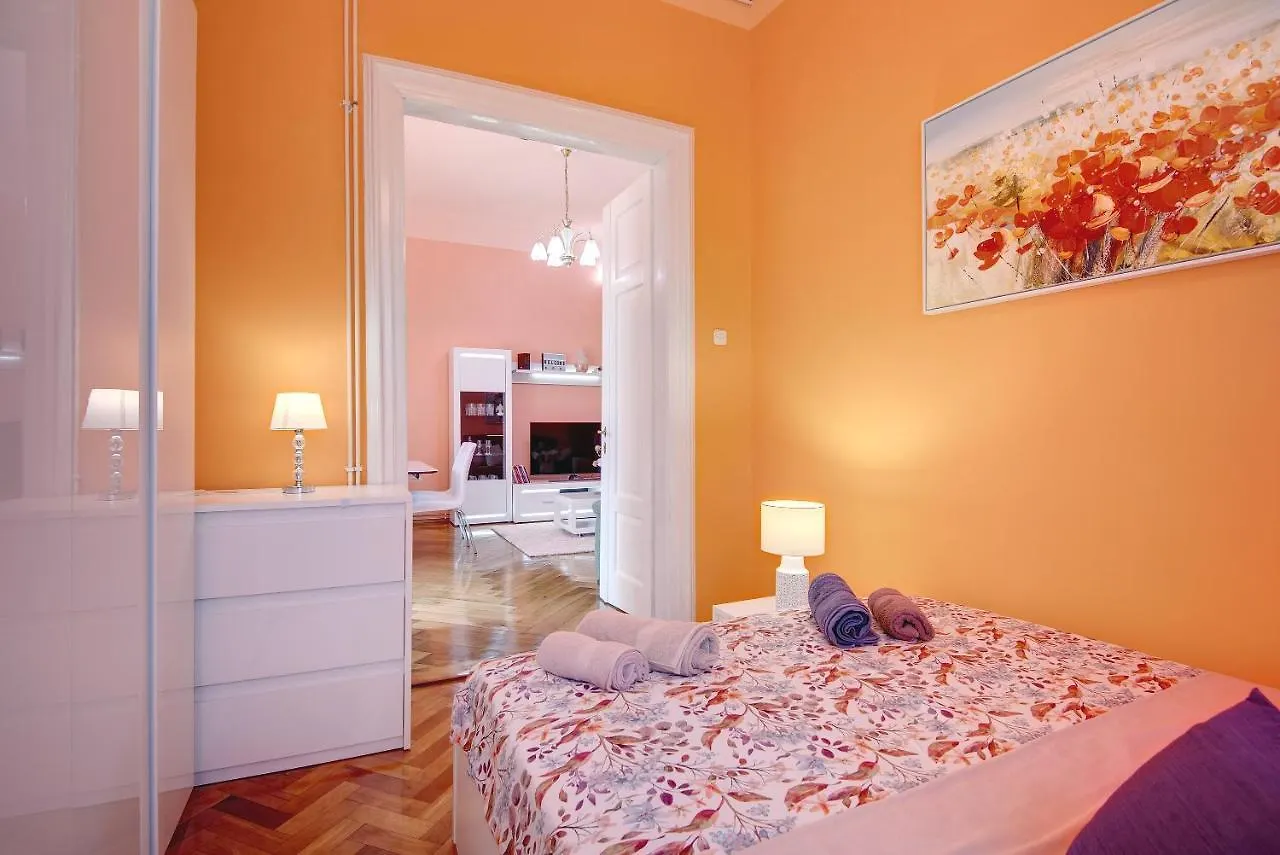 Apartment Apartman Aleksandra Pula